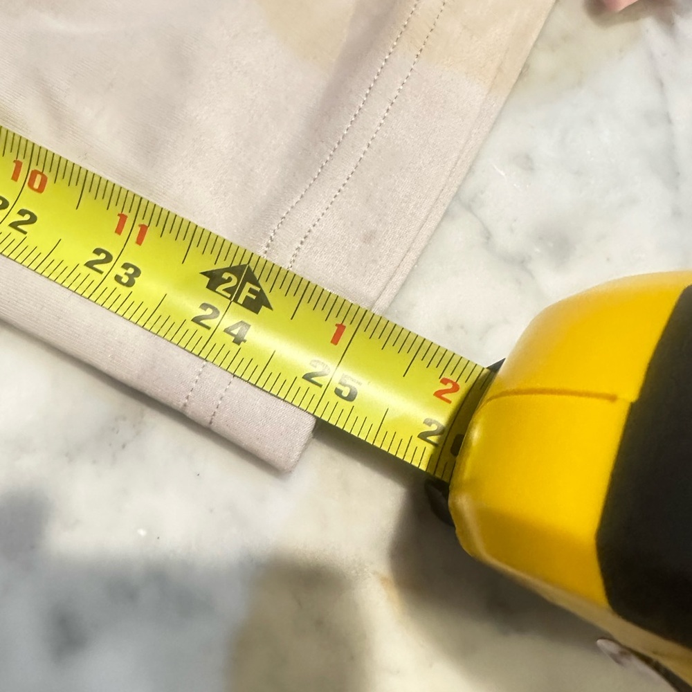 Athleta Seasoft Mid Rise Straight Crop Pants Beige Tan Size M Soft Lounge - Picture 8 of 8